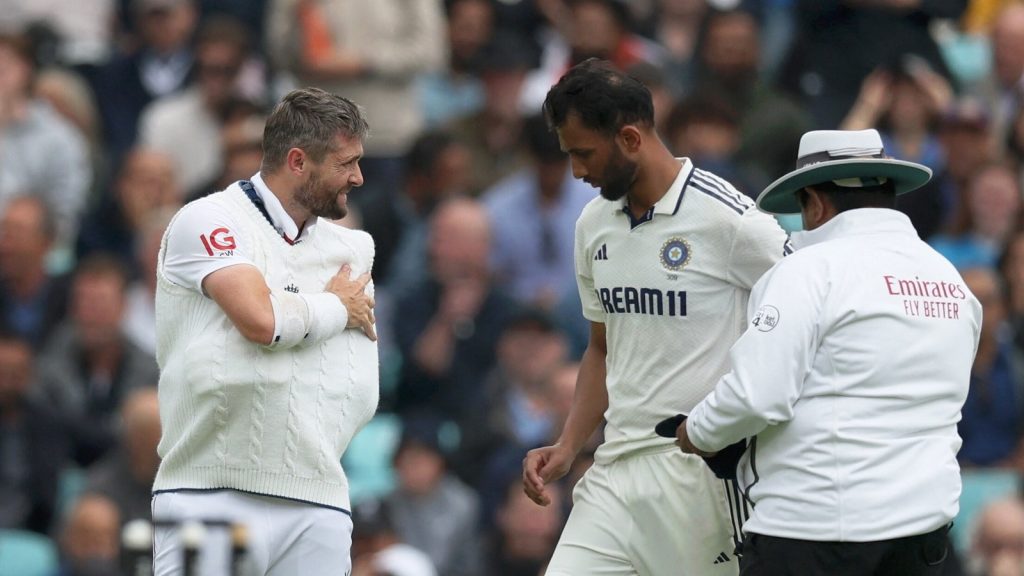 इंग्लिश पेसर क्रिस वोक्स का शोल्डर भारत के खिलाफ ओवल में खेले गए पांचवें...