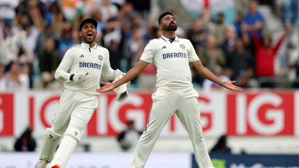 સચિન તેંડુલકરે મોહમ્મદ સિરાજની પ્રશંસા કરી છે અને કહ્યું છે કે તે હંમેશાં ટીમમાં છે … सचिन तेंदुलकर ने मोहम्मद सिराज की तारीफ करते हुए कहा है कि वह हमेशा से टीम...