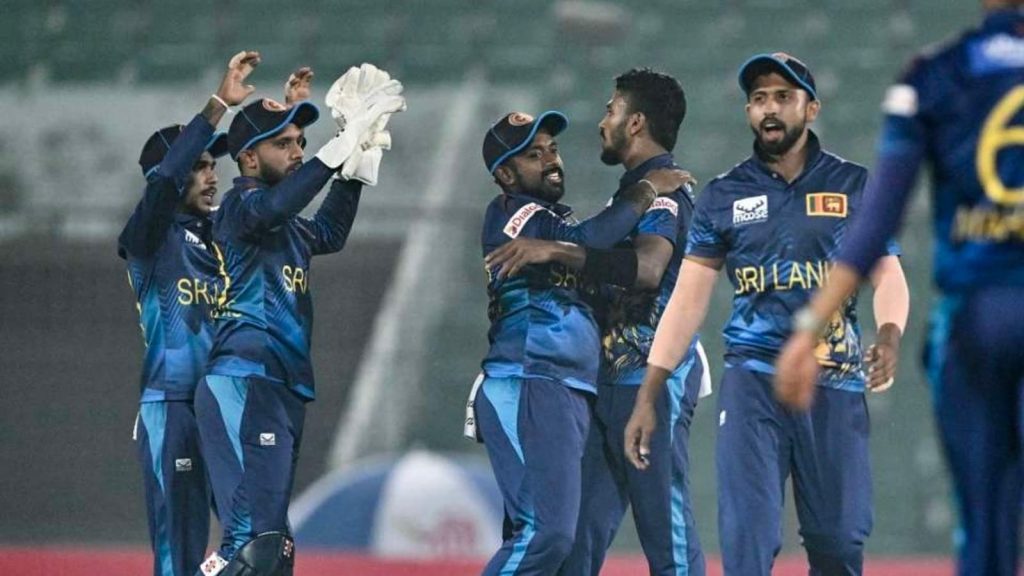 श्रीलंका ने हरारे में खेले गए पहले वनडे में जिम्बाब्वे को सात रनों से मात...