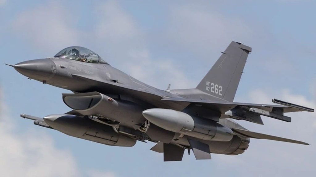 ऑपरेशन सिंदूर के दौरान भारत ने पाकिस्तान के पांच फाइटर जेट्स समेत कुछ छह...