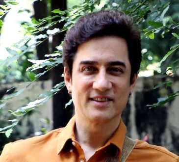 भाई आमिर खान की एक्स वाइफ रीना दत्ता के बारे में बात करते हुए फैसल खान ने...