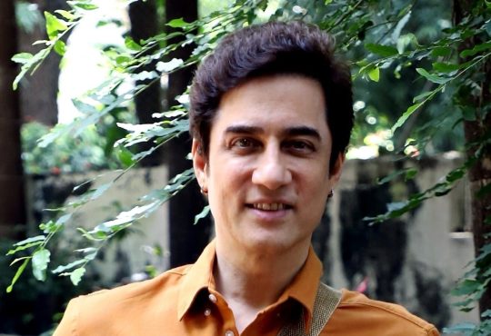 भाई आमिर खान की एक्स वाइफ रीना दत्ता के बारे में बात करते हुए फैसल खान ने...