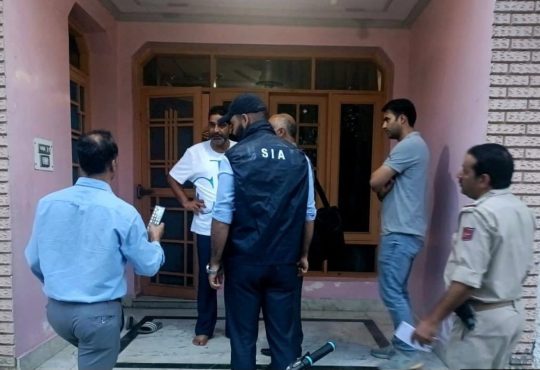 कश्मीरी पंडितों में दहशत फैलाने के लिए सरला भट्ट की हत्या कर दी गई थी।...