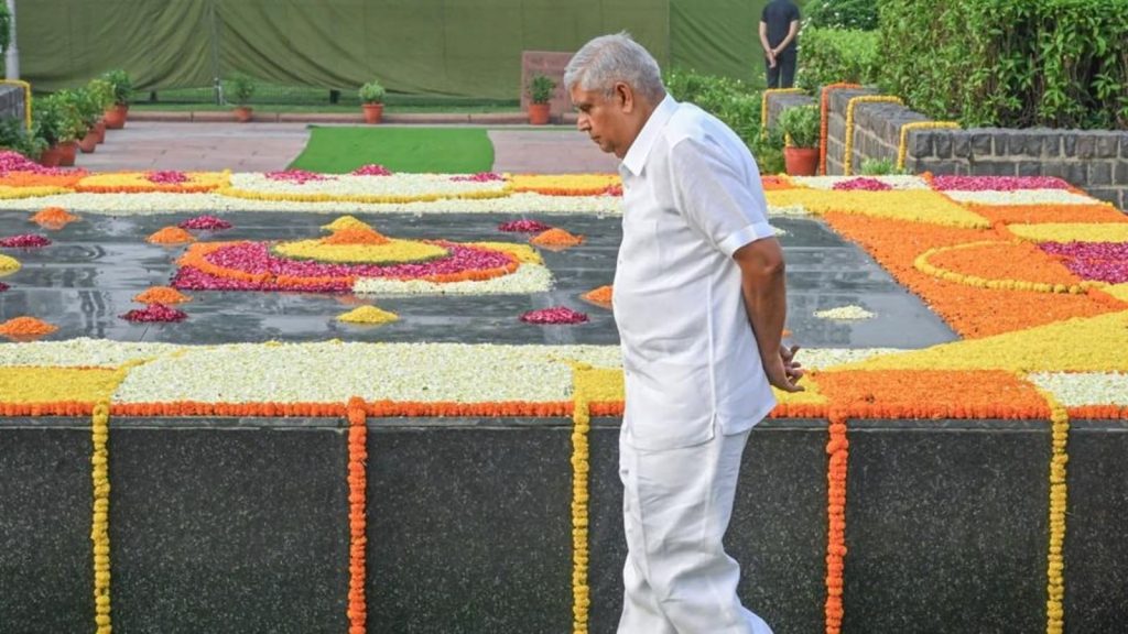 आपको बता दें कि धनखड़ अपने कार्यकाल के दौरान कई मुद्दों पर मुखर रहे, खासकर...