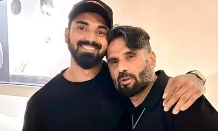 केएल राहुल ने सुनील शेट्टी को खास अंदाज में बर्थडे विश किया है। स्टार...