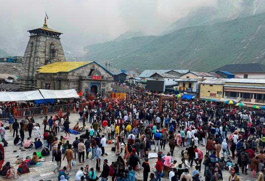 रुद्रप्रयाग जिला प्रशासन की ओर से केदारनाथ यात्रा तीन दिनों के लिए...