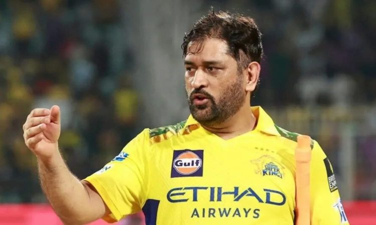 एमएस धोनी के 100 करोड़ के मानहानि केस में मद्रास हाईकोर्ट ने एक्शन लिया है।...