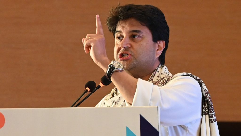 विपक्ष और विपक्ष के नेताओं की क्या विचारधारा है, ये उनके हालिया बयानों से...