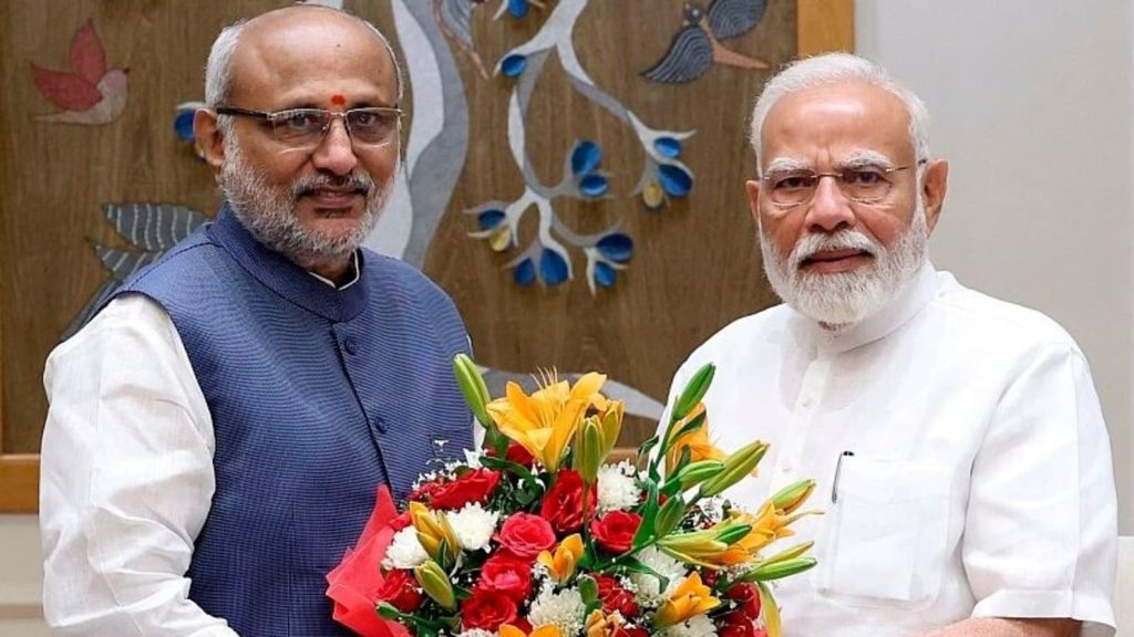 રાધાકૃષ્ણન વિશે પણ એક રસપ્રદ બાબત છે કે તેઓ ‘તમિળનાડુના મોદી’ પણ … राधाकृष्णन के बारे में एक रोचक बात यह भी है कि उन्हें 'तमिलनाडु का मोदी' भी...