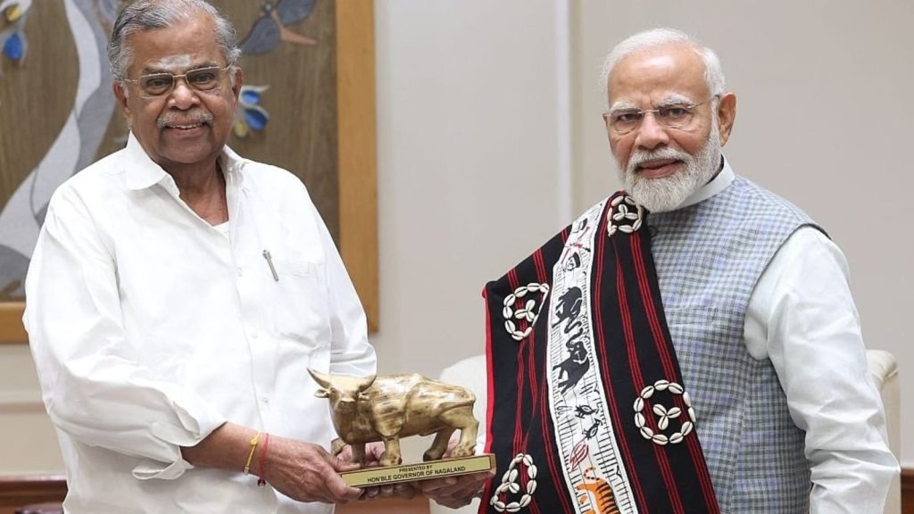 तमिलनाडु के मुख्यमंत्री एमके स्टालिन ने भी गणेशन के चेन्नई स्थित निवास पर...