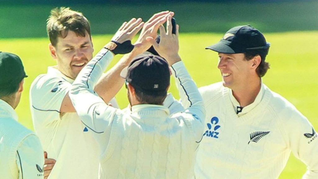 न्यूजीलैंड ने दूसरे टेस्ट में जिम्बाब्वे के परखच्चे उड़ा  दिए।...