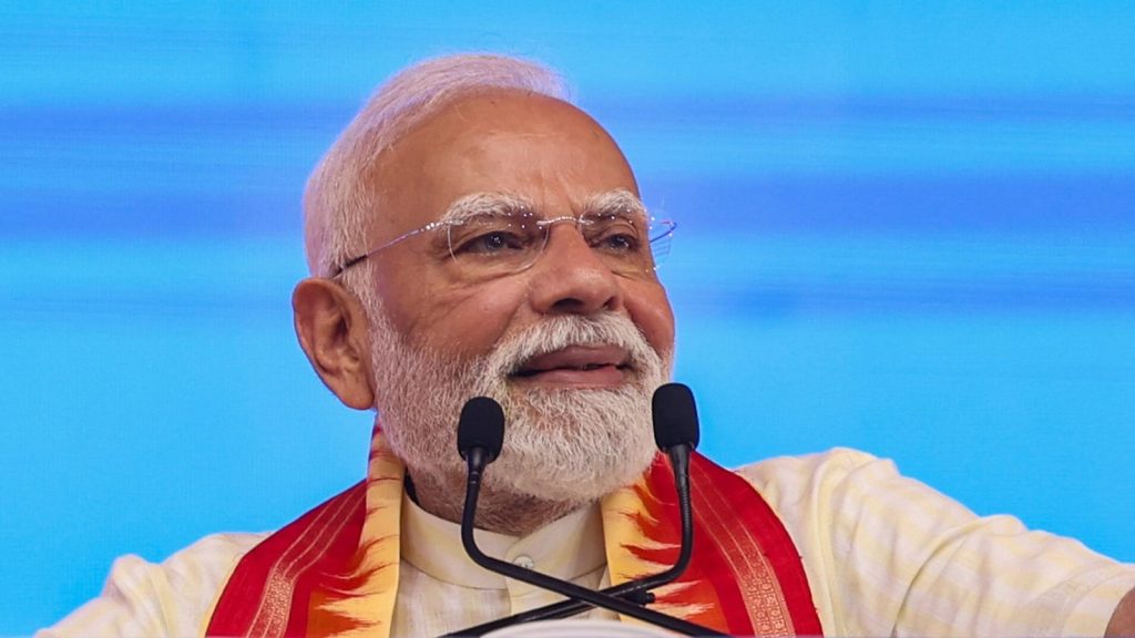 प्रधानमंत्री मोदी ने सोमवार को एक कार्यक्रम को संबोधित करते हुए लोगों से...
