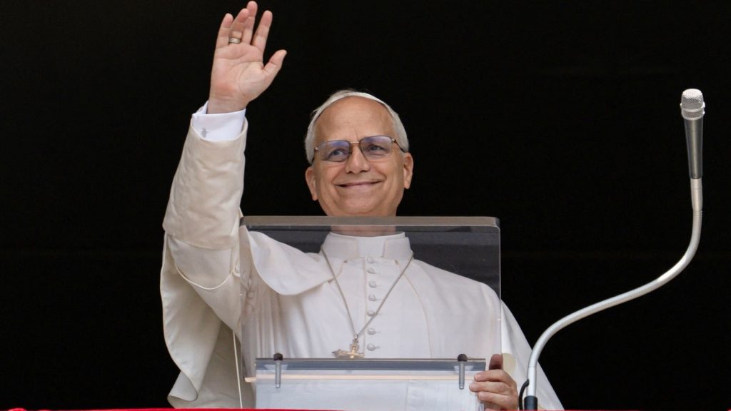 65 वर्षीय पॉप सिंगर ने लिखा है कि आप ऐसे अकेले शख्स हैं जिन्हें वहां प्रवेश...