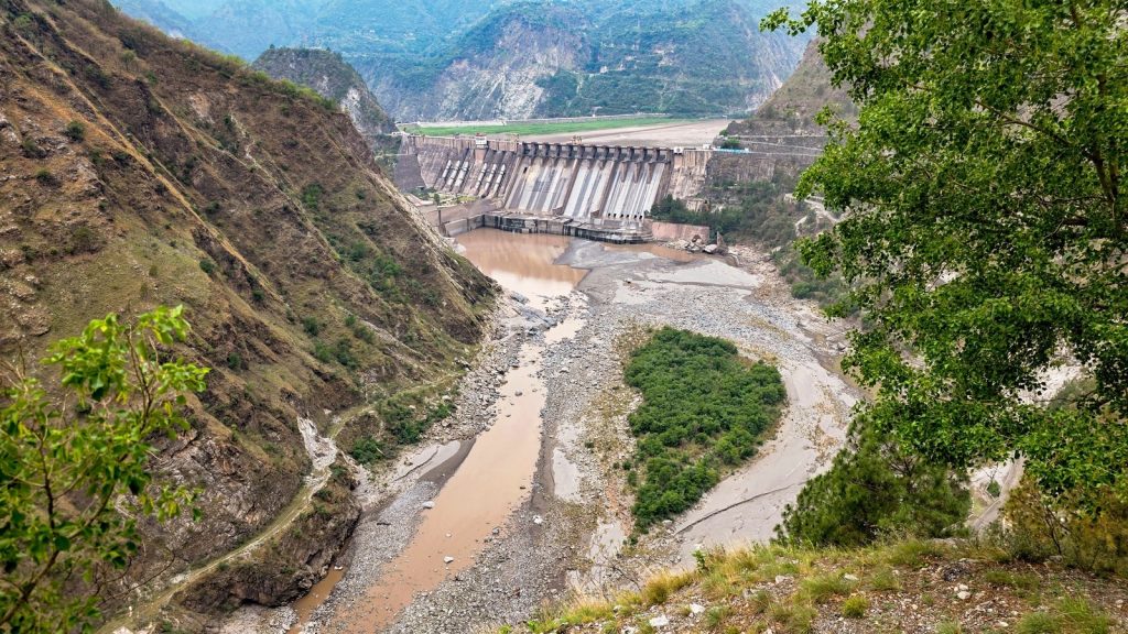 भारत ने कभी भी विश्व बैंक द्वारा गठित मध्यस्थता न्यायालय को मान्यता नहीं...