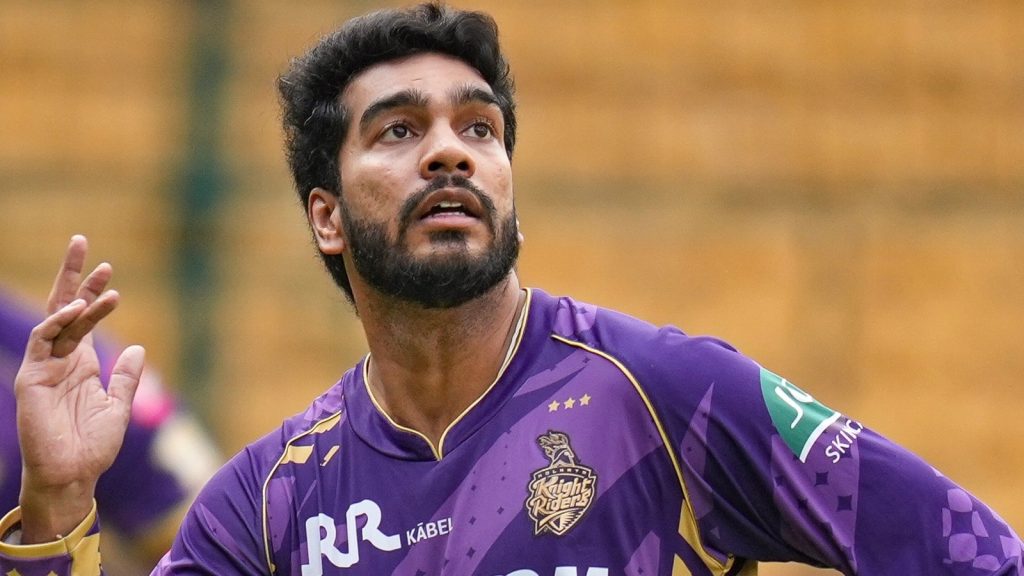 वेंकटेश अय्यर को कोलकाता नाइट राइडर्स ने 23.75 करोड़ रुपये में खरीदा था।...