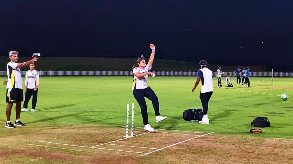 बीसीसीआई ने गुरुवार को तीन प्रमुख पदों (बल्लेबाजी गेंदबाजी और खेल मेडिसिन...