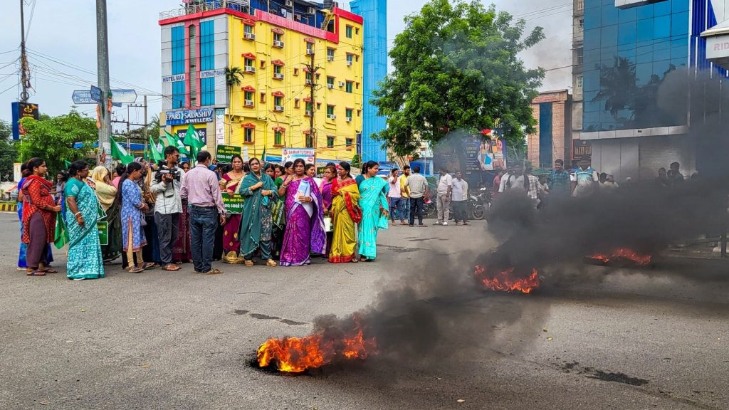 बालासोर में एफएम कॉलेज में छात्रा के आत्मदाह मामले में एबीवीपी के दो...
