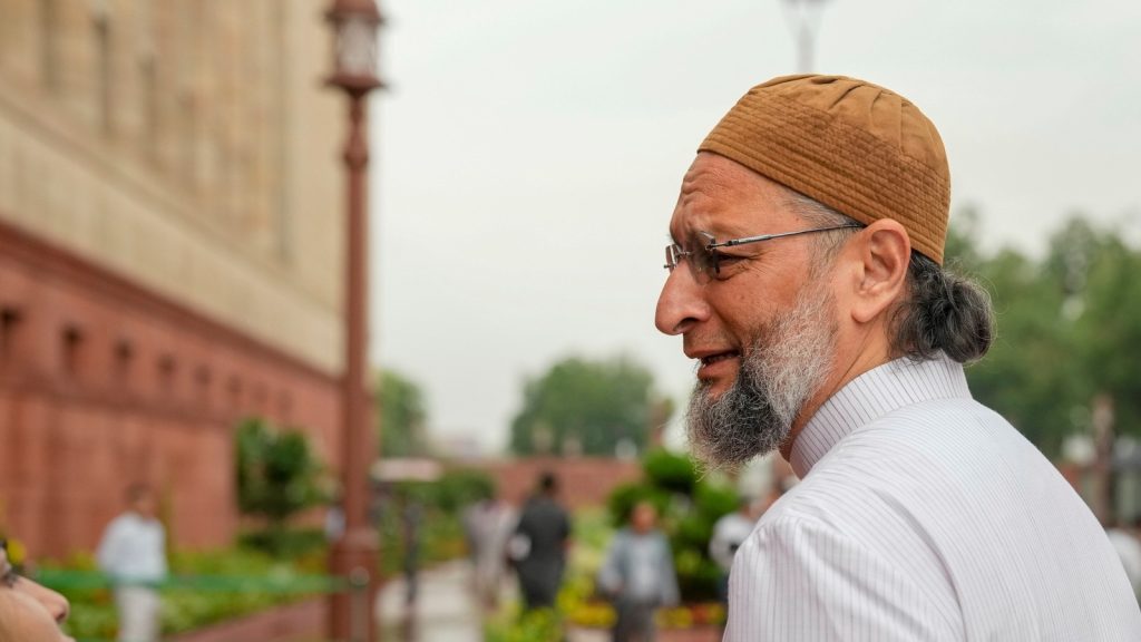 Asaduddin Owaisi: ओवैसी ने कहा कि संविधान में आर्टिकल है कि राष्ट्रपति मंत्रीपरिषद...
