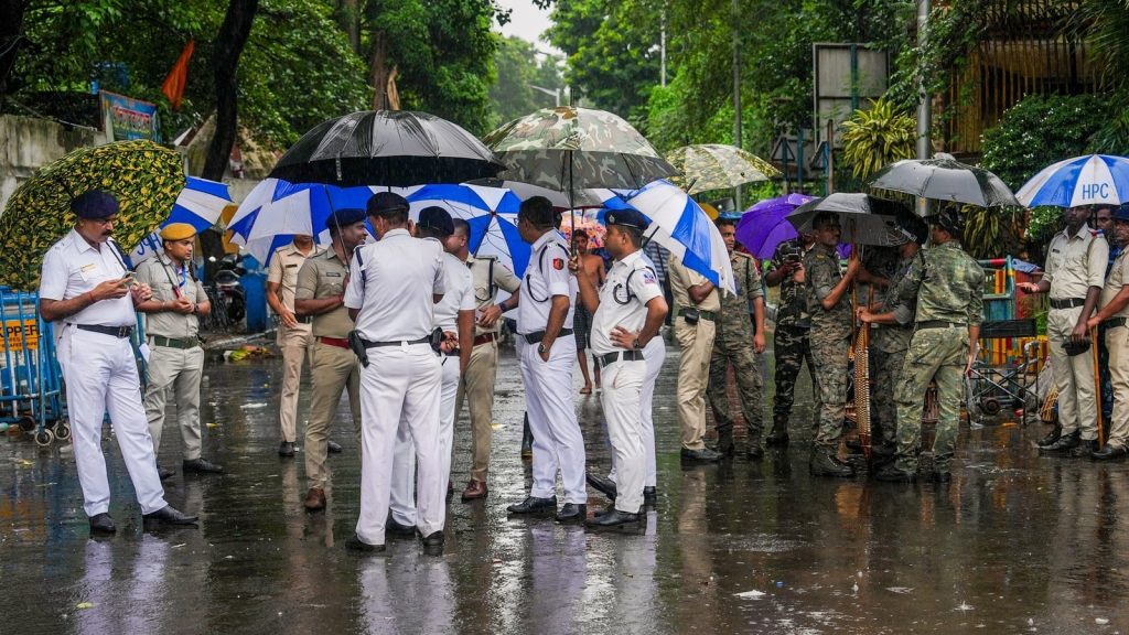 पुलिस ने कहा कि वह मामले की जांच कर रही है। गुरुवार को शव मिलने के बाद...