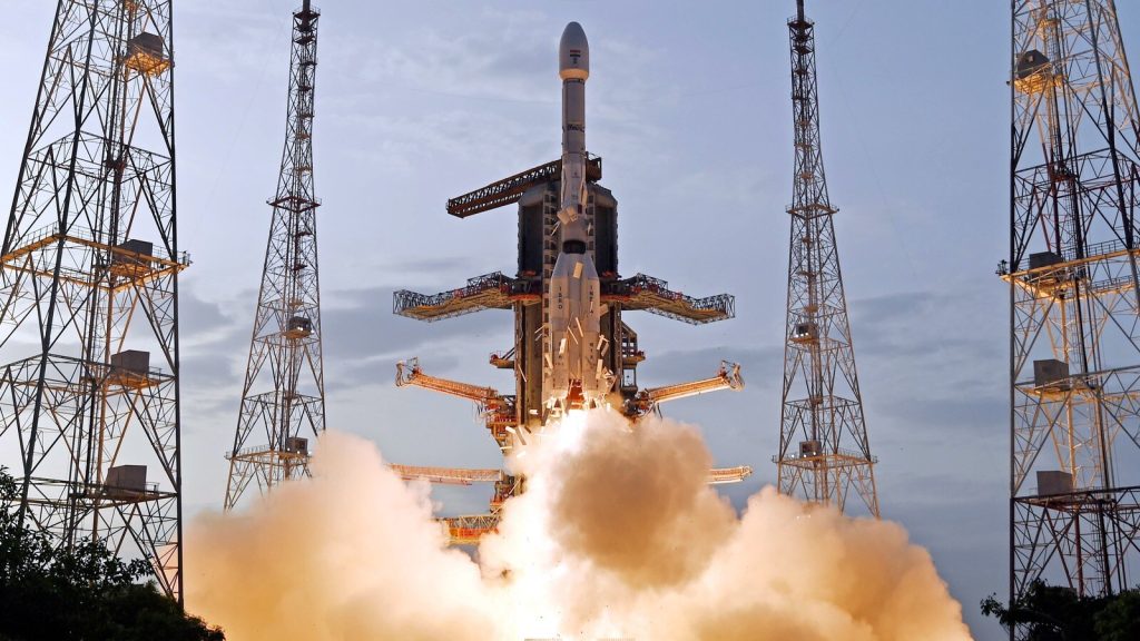 डॉ. एपीजे अब्दुल कलाम की ओर से निर्मित पहला प्रक्षेपक 17 टन का था, जो केवल 35...