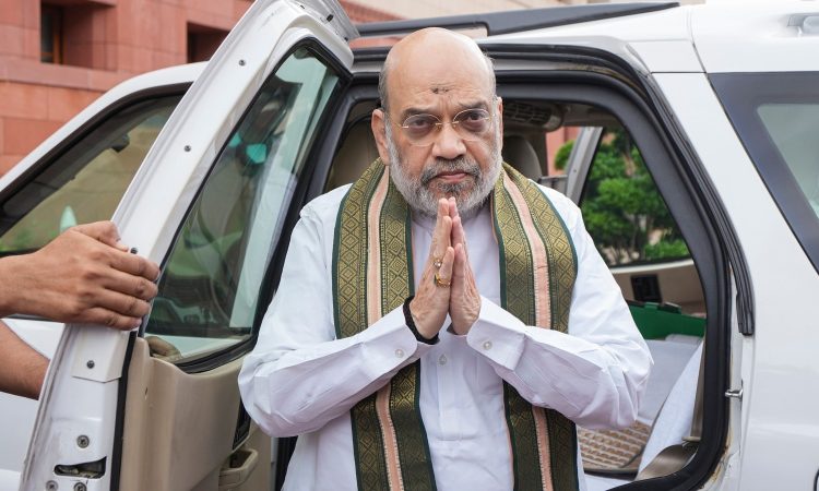 मंगलवार को प्रधानमंत्री नरेंद्र मोदी ने NDA सांसदों के साथ बैठक में गृह...