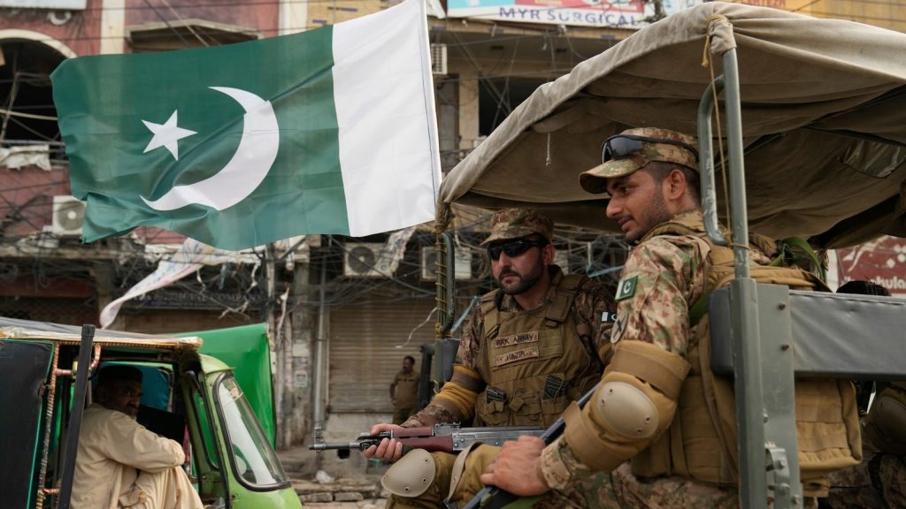 PAKISTAN: पाकिस्तान में अधिकारियों ने एक सात साल के बच्चे के ऊपर आतंकवाद का...