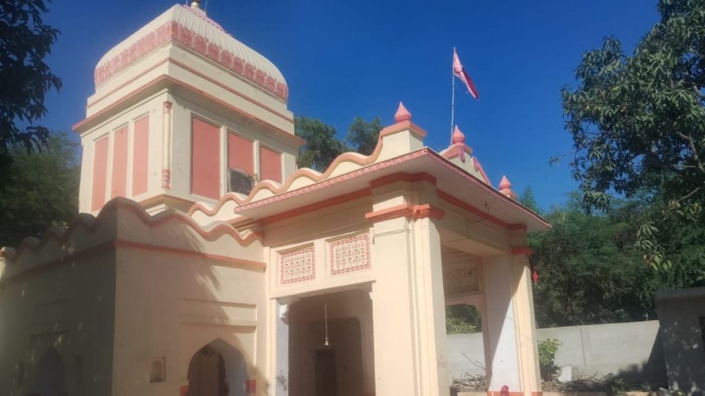 गोस्वामी तुलसीदास ने श्रीरामचरितमानस के दो खंड किष्किंधा कांड और अरण्य...