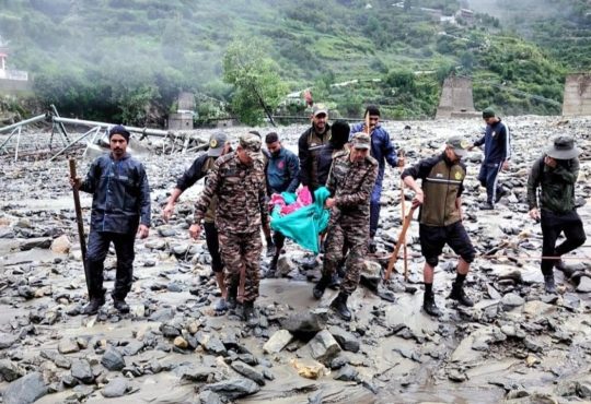 उत्तरकाशी जिले के आपदाग्रस्त धराली गांव में बचाव दलों ने बुधवार को दो...