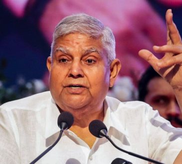 सियासी गलियारों में राज और उद्धव ठाकरे की पार्टियों में गठबंधन की अटकलें...
