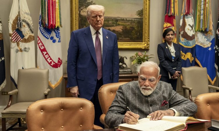 भारत अपनी पुरानी मित्रता और देशहित को ऊपर रखते हुए रूस से लगातार तेल आयात...