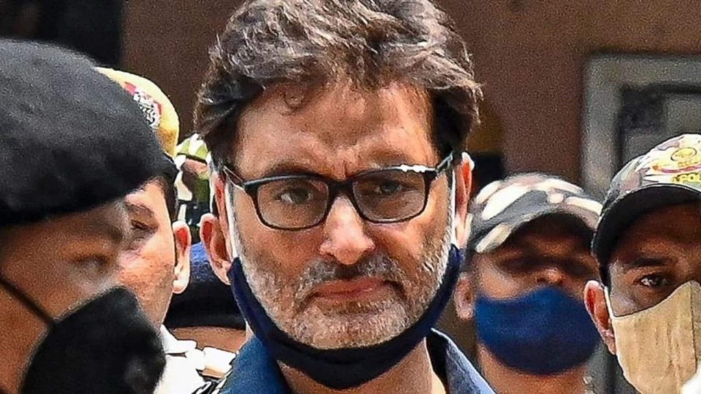 दिल्ली हाईकोर्ट ने जम्मू-कश्मीर लिबरेशन फ्रंट (जेकेएलएफ) के प्रमुख यासीन...