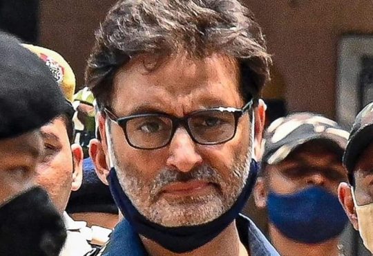 दिल्ली हाईकोर्ट ने जम्मू-कश्मीर लिबरेशन फ्रंट (जेकेएलएफ) के प्रमुख यासीन...