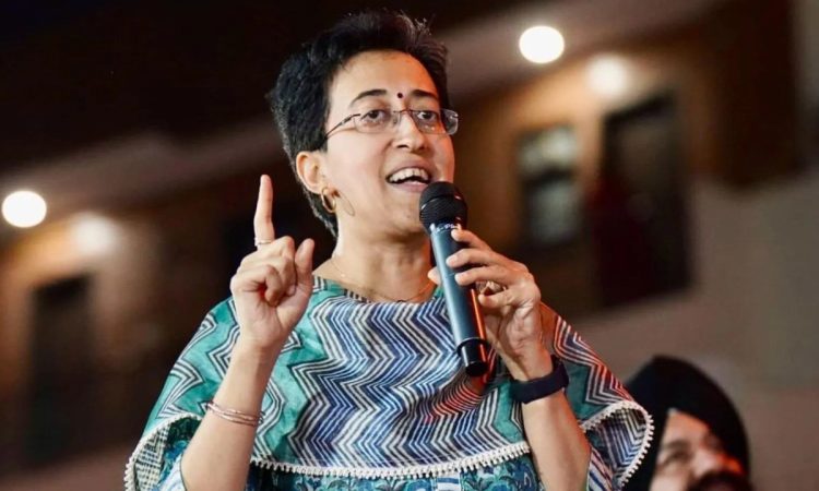 मंगलवार को दिल्ली विधानसभा के सदन में भाजपा के विधायकों द्वारा आम आदमी...