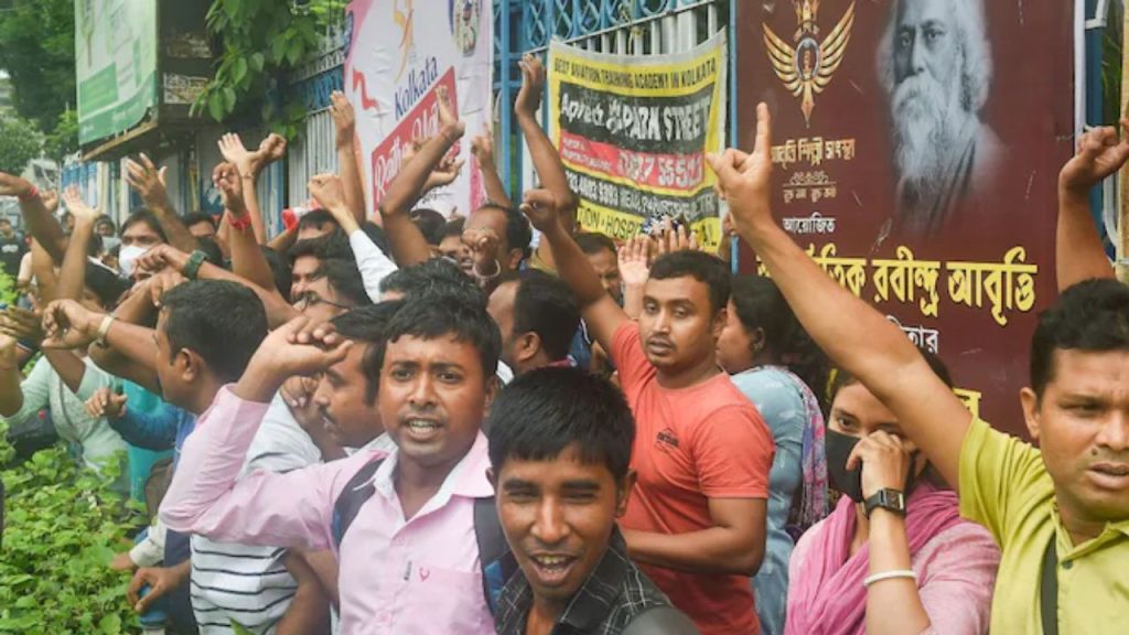 पश्चिम बंगाल स्कूल सेवा आयोग ने कैश-फॉर-जॉब घोटाले में 'दागी' उम्मीदवारों...