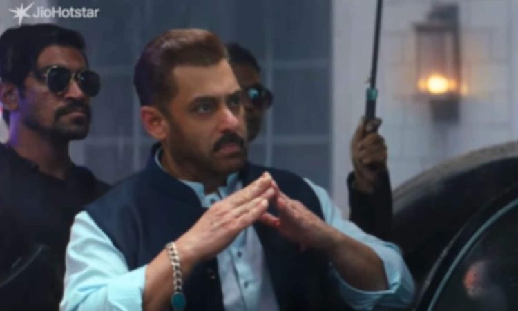 Bigg Boss 19 Trailer Released: सलमान खान ने ‘बिग बॉस 19’ का कॉन्सेप्ट समझाया है। उन्होंने...