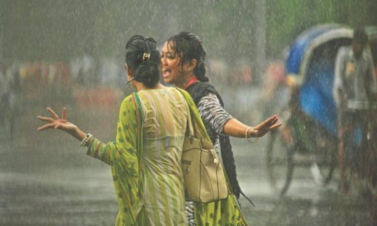 बिहार में इस समय मानसून पूरी तरह सक्रिय है और मौसम विभाग ने चेतावनी दी है कि...