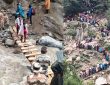 भारी बारिश के चलते बुधवार को कई स्थानों पर भूस्खलन और पहाड़ी से पत्थरों की...