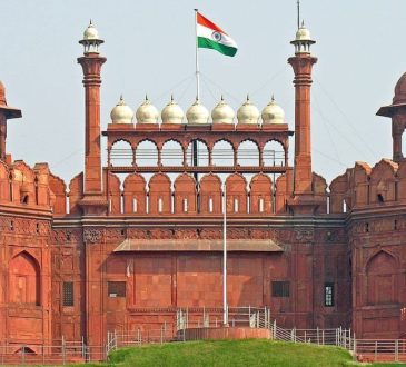 Independance Day 2025: स्वतंत्रता दिवस समारोह से ठीक एक हफ्ते पहले नई दिल्ली स्थित लाल...