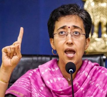 दिल्ली विधानसभा में 'स्कूल फीस बिल' को लेकर आम आदमी पार्टी (आप) ने भारतीय...