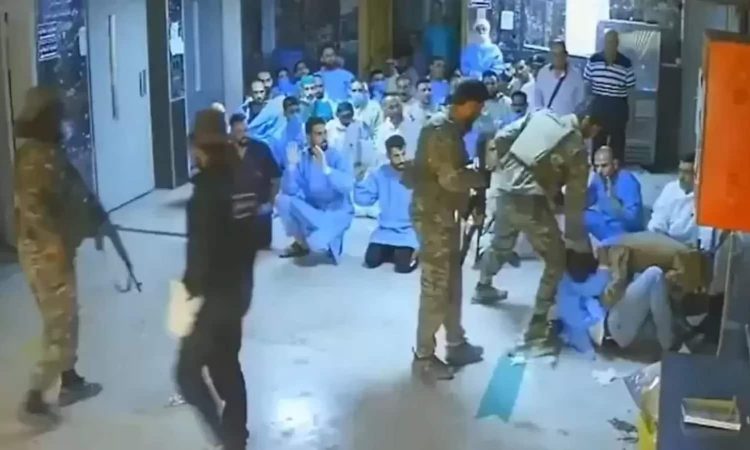 सीरिया के स्वैदा शहर के अस्पताल में क्रूरता सामने आई है। हथियारबंद लोगों...