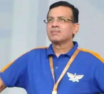 पहली बार में ही गोयनका को झटका, एडल्ट साइट फेम क्रिकेटर से बर्बादी