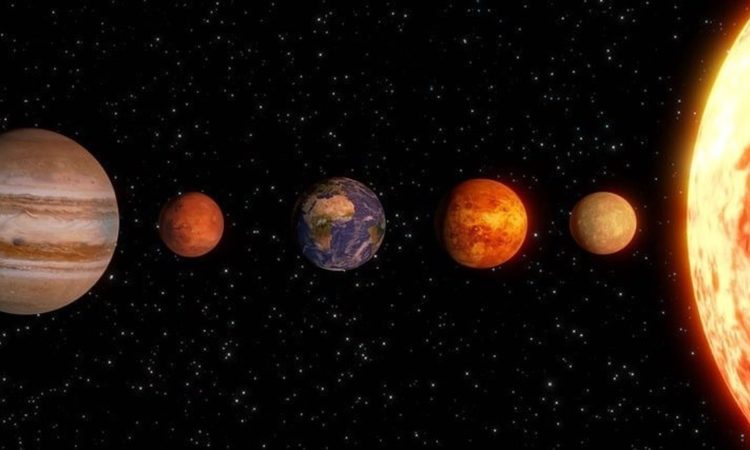 Horoscope Venus Rashifal Shukra Transit 2025: गुरु के पुनर्वसु नक्षत्र में शुक्र ग्रह कल प्रवेश करने...