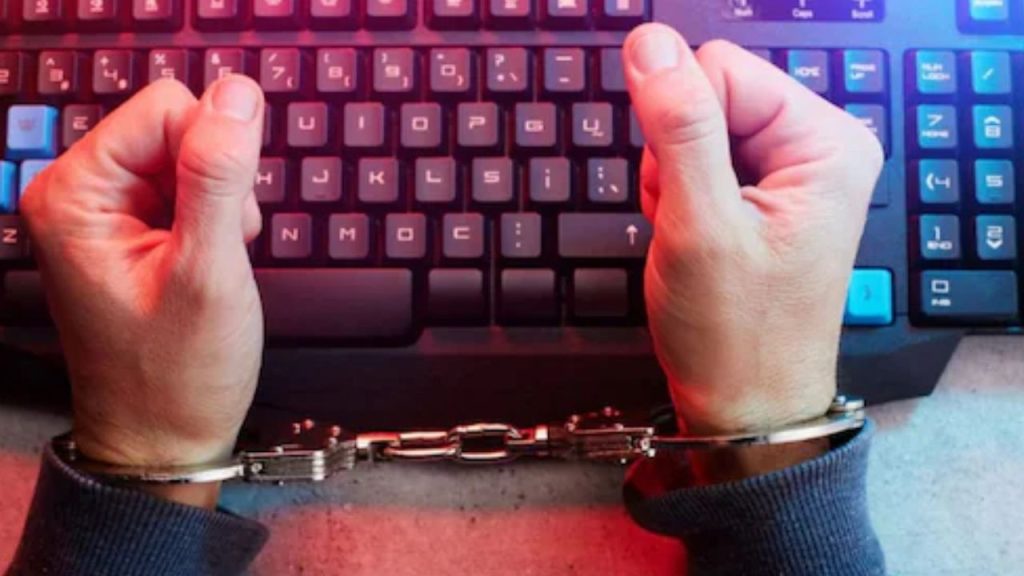 आरोपी के खिलाफ भारतीय न्याय सहिंता और आईटी एक्ट की धाराओं के तहत साइबर...