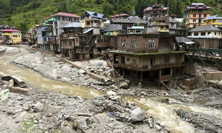 Himachal Pradesh Flood: हिमाचल प्रदेश के किन्नौर में भारी बारिश के बाद अचानक बाढ़ आने की...