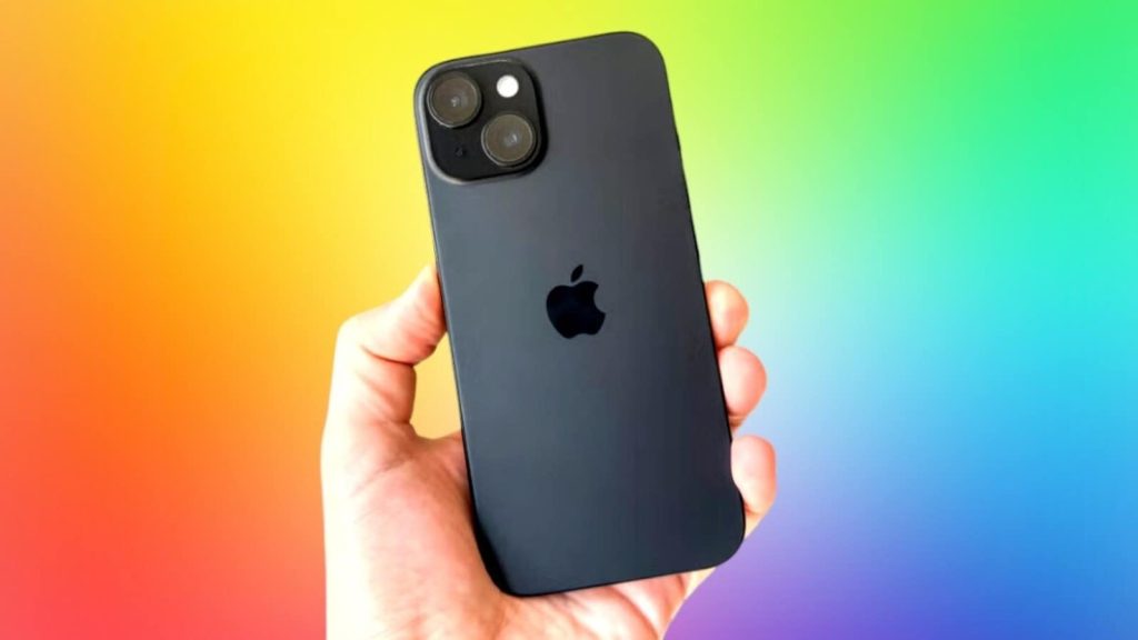 iPhone 15 Plus को भारत में 2023 में लॉन्च किया गया था। लॉन्च के समय, इसकी कीमत 128GB स्टोरेज...