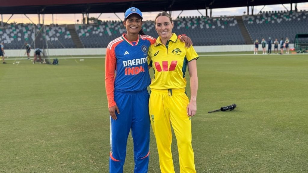 भारत ए ने शुक्रवार को ऑस्ट्रेलिया ए को दूसरे वनडे में दो विकेट से मात दी। ये...