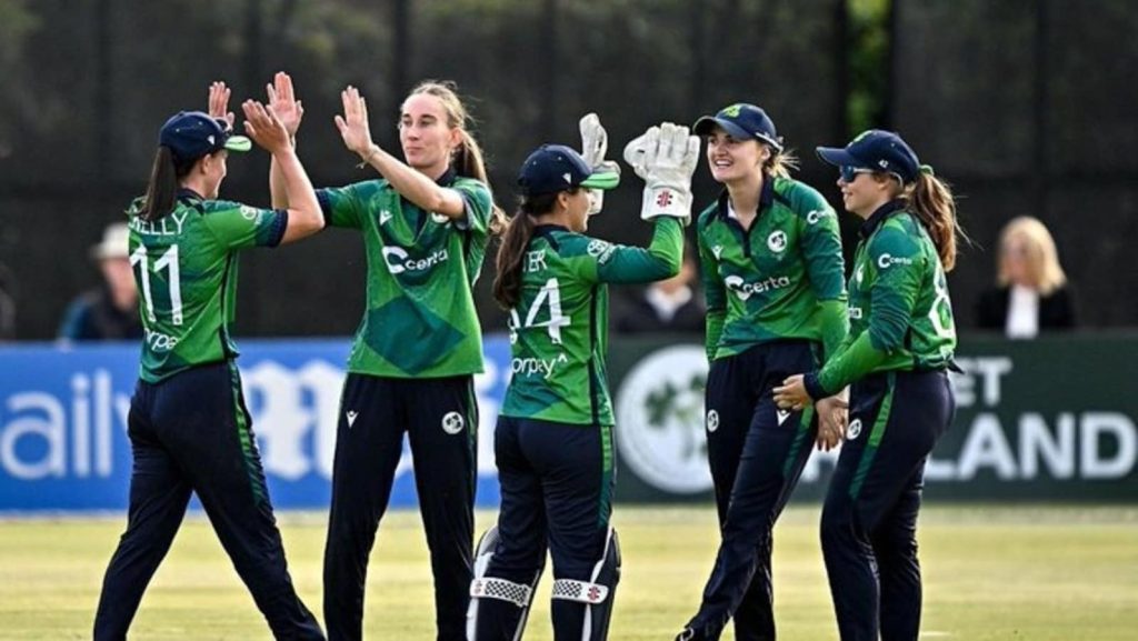 आयरलैंड की वुमेंस टीम ने पाकिस्तान को लगातार दूसरे T20I में हराकर तीन मैच की...