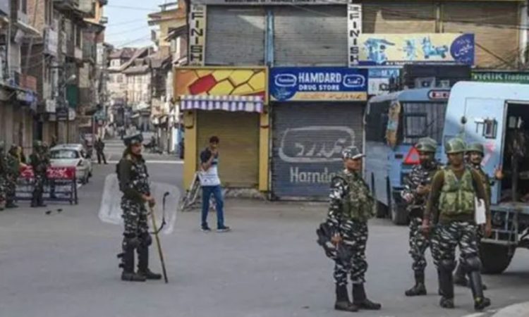5 अगस्त, 2019 को धारा 370 हटने के बाद जम्मू और कश्मीर में ऐतिहासिक बदलाव आए. इस कदम...