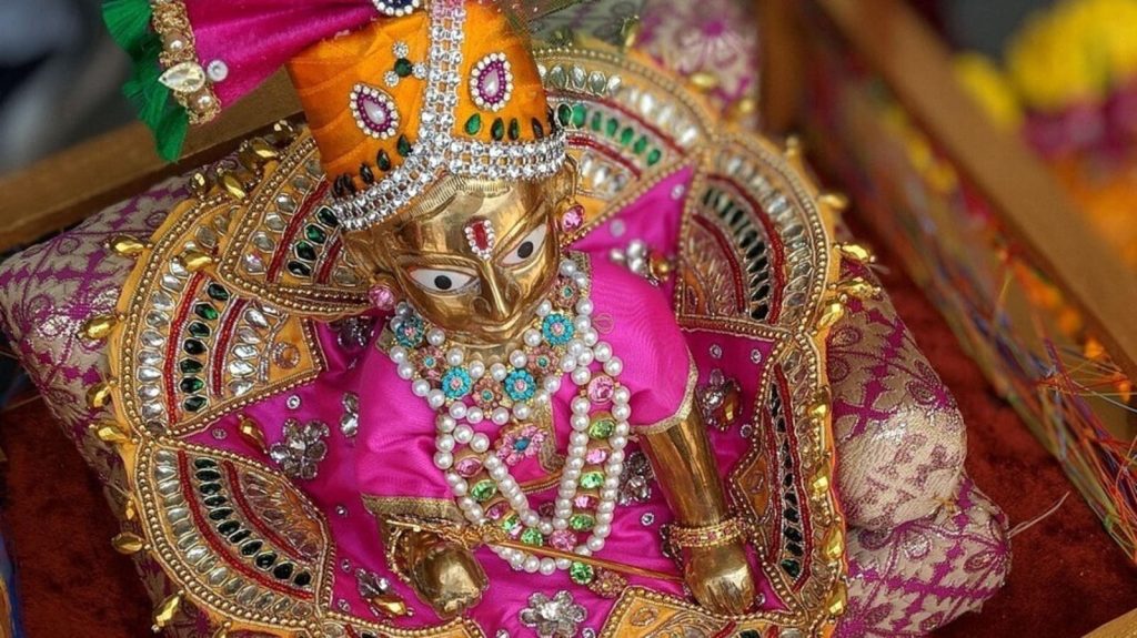 भगवान श्री कृष्ण के जन्मोत्सव को कृष्ण जन्माष्टमी के नाम से जाना जाता है।...