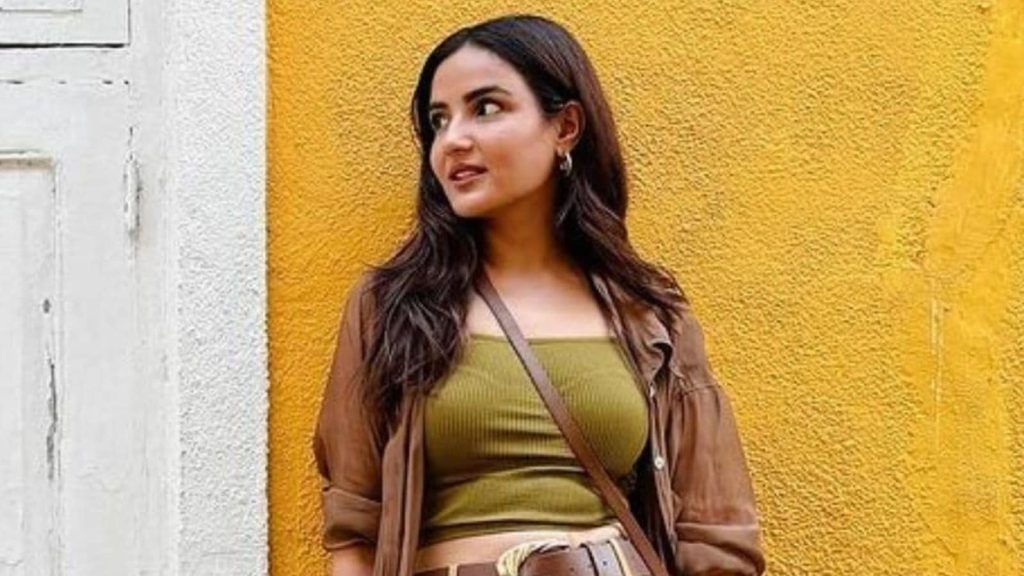 टीवी एक्ट्रेस जैस्मिन भसीन ने हाल में अपना इ बुरे अनुभव के बारे में बात कि...
